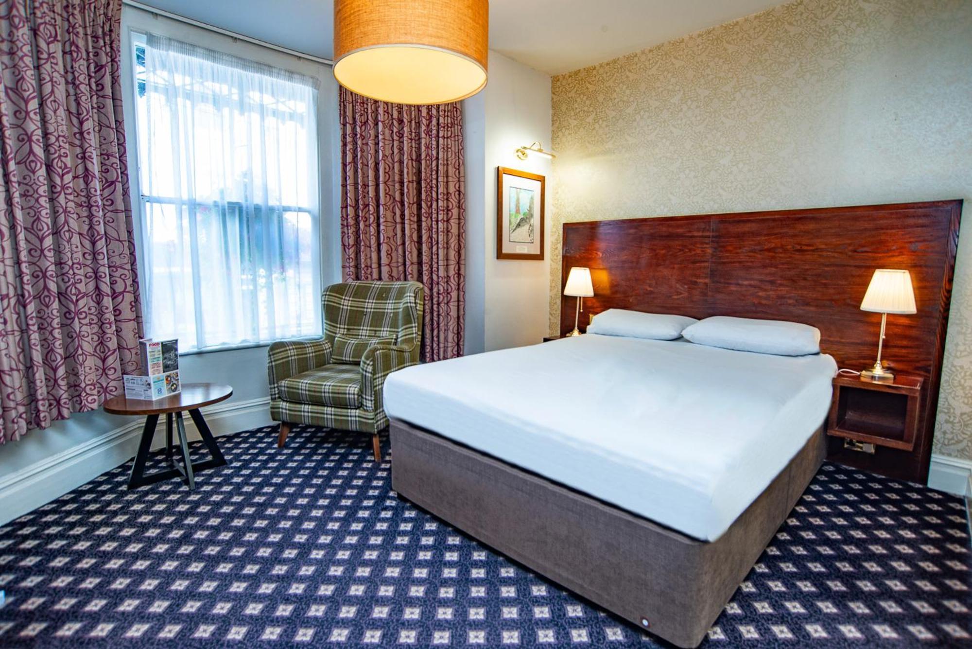 Foley Arms Hotel เกรทมัลเวิร์น ภายนอก รูปภาพ